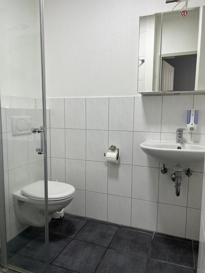 Motel Am Outletcenter ノイミュンスター エクステリア 写真