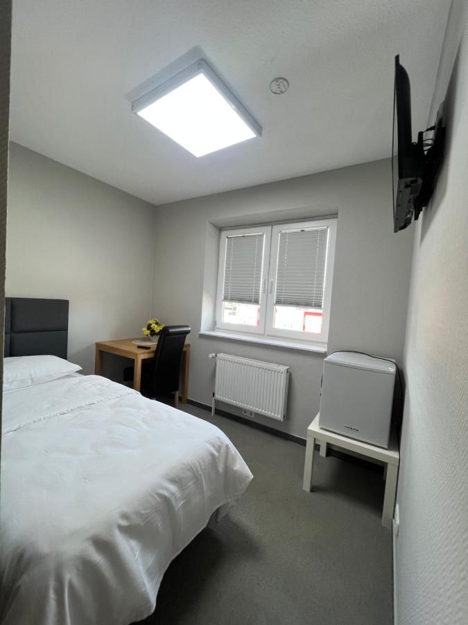 Motel Am Outletcenter ノイミュンスター エクステリア 写真