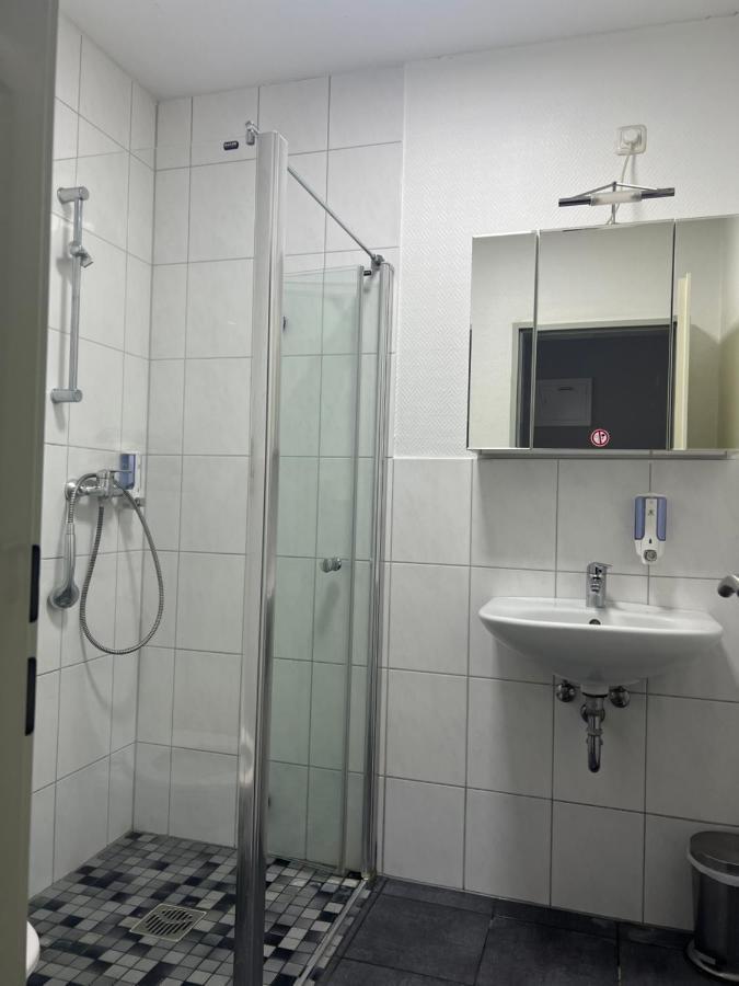 Motel Am Outletcenter ノイミュンスター エクステリア 写真